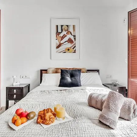 Apartamento Tematico Colorido Con Vista Al Mar - Pueblo Monteros Apartment Marbella